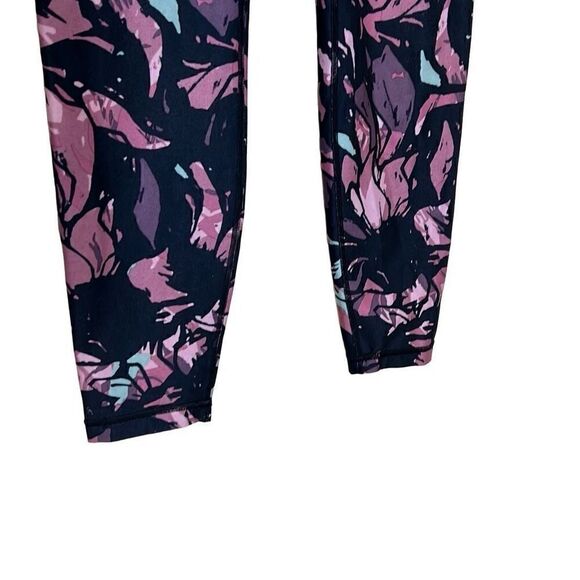 Balance Collection Workout Leggings - Picture 3 of 8